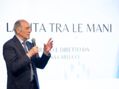 La vita tra le mani scritto e diretto da Anna Carlucci
